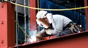 Mantenimiento de portones de hierro