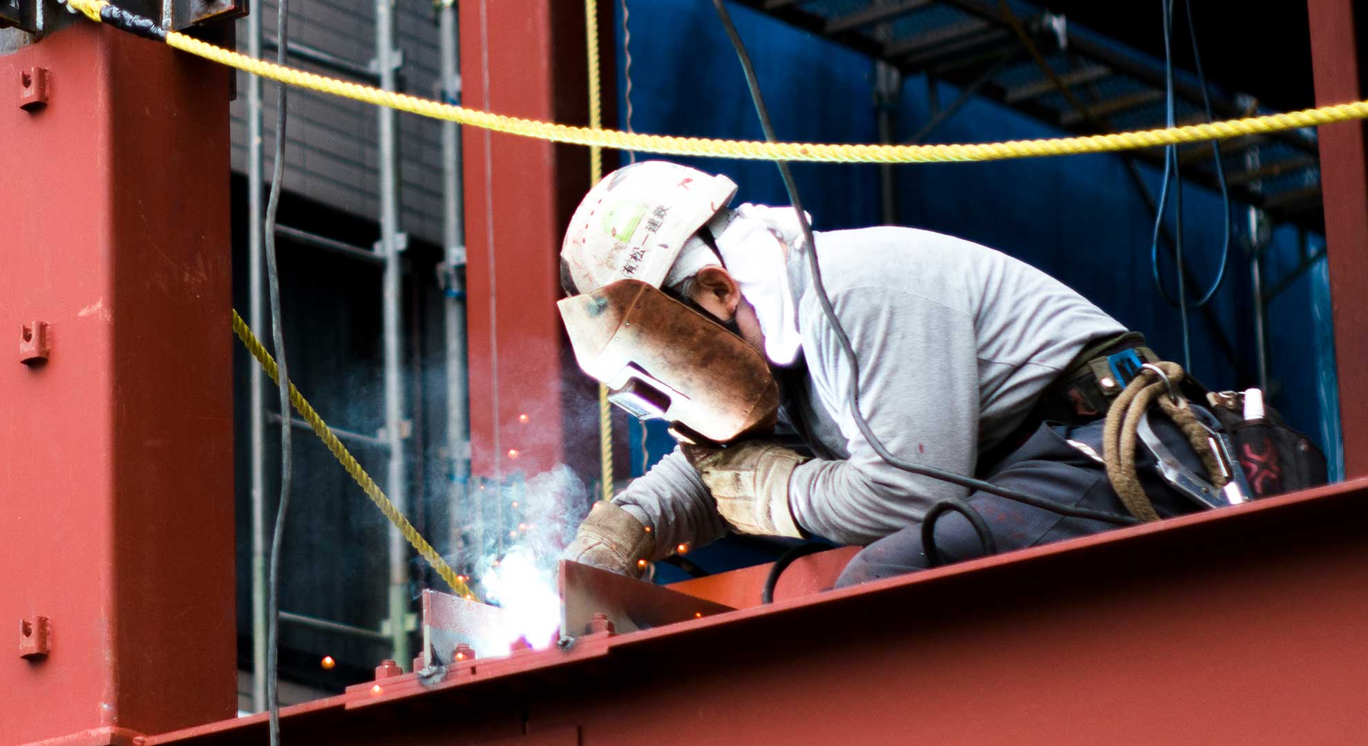 Mantenimiento de portones de hierro
